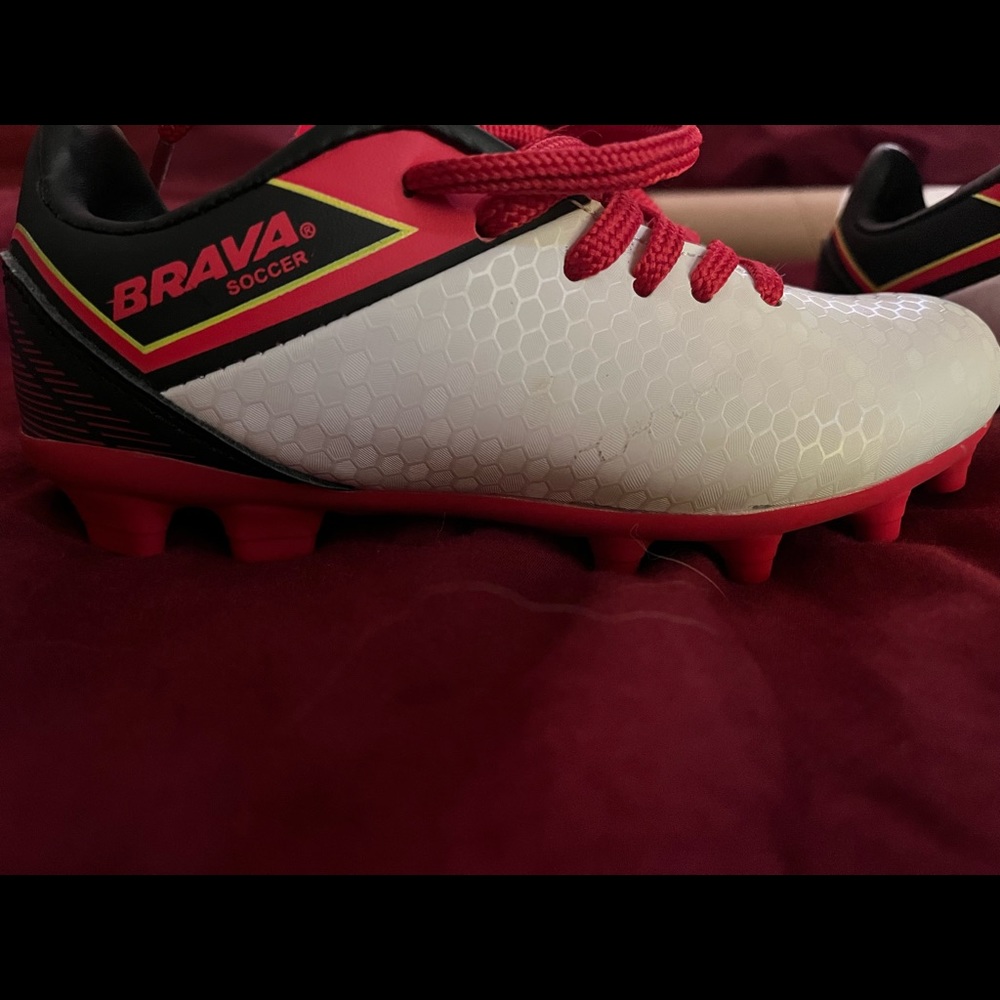 Brava soccer cleats